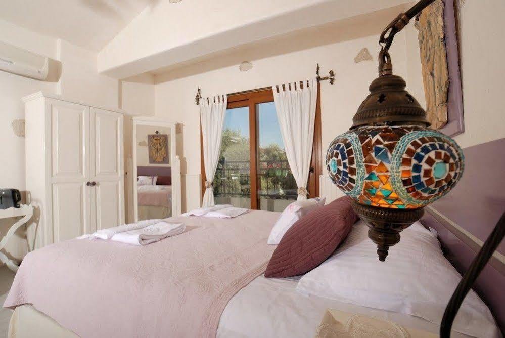 Peri Art Hotel Алачати Экстерьер фото