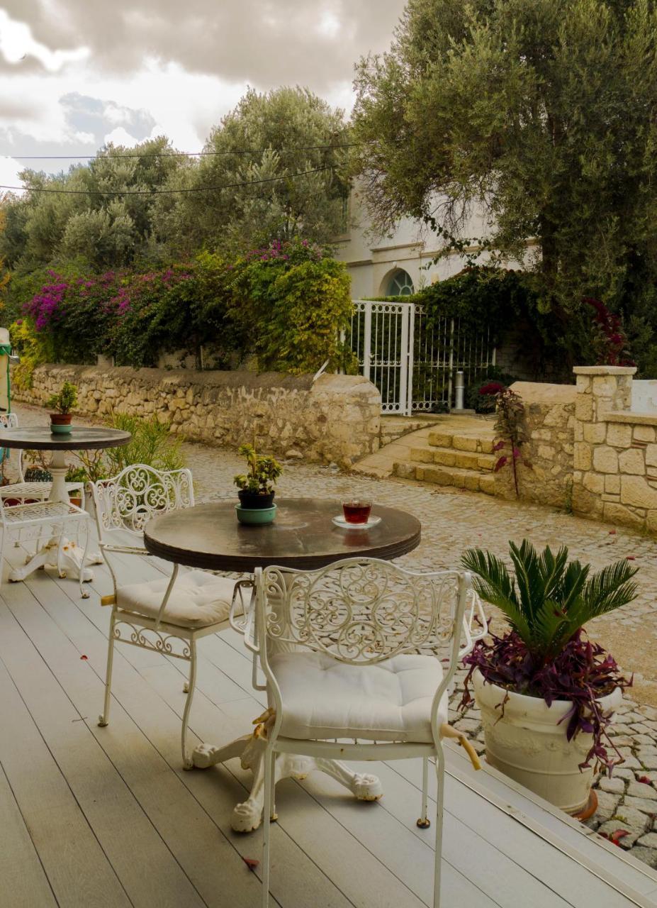 Peri Art Hotel Алачати Экстерьер фото